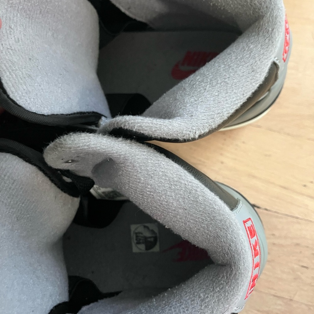 Nike Air Jordan Kids Sneakers - Black and Red - Picture 6 of 6